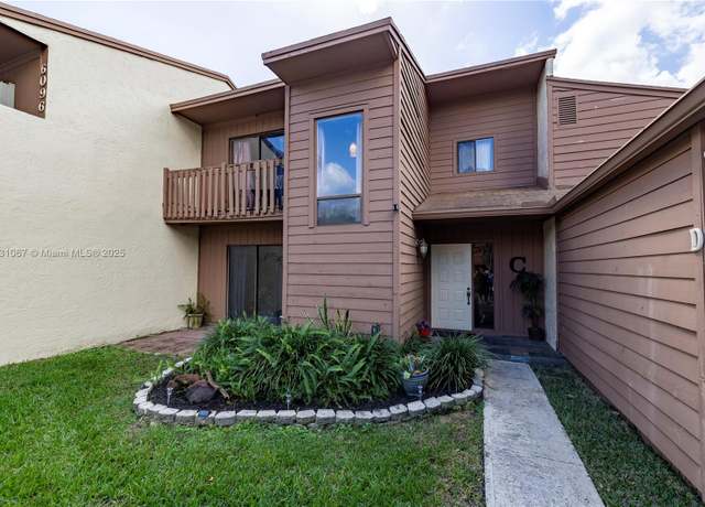Property at 6096 Buckeye Ct #c, Tamarac, FL 33319, 3 beds, 2.5 baths