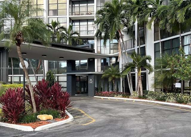 Property at 800 Parkview Dr #430, Hallandale Beach, FL 33009, 2 beds, 2 baths