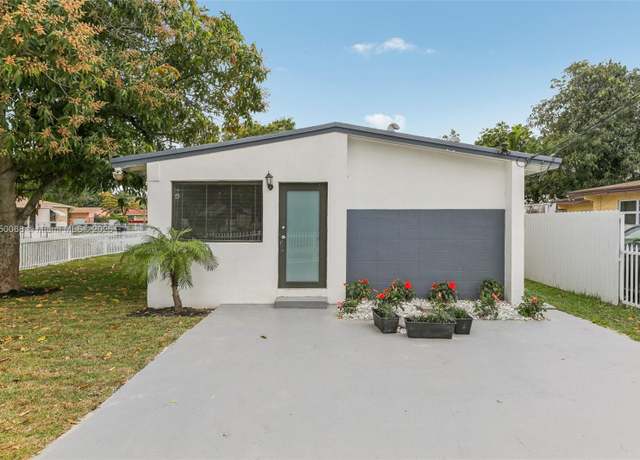 Property at 290 NE 171st Ter, North Miami Beach, FL 33162, 3 beds, 2 baths