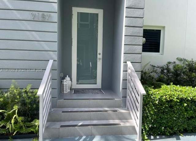 Property at 9157 NW 33rd St, Doral, FL 33172, 4 beds, 3.5 baths