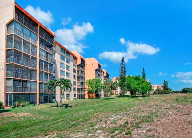 Property at 3821 Environ Blvd #505, Lauderhill, FL 33319, 2 beds, 2 baths