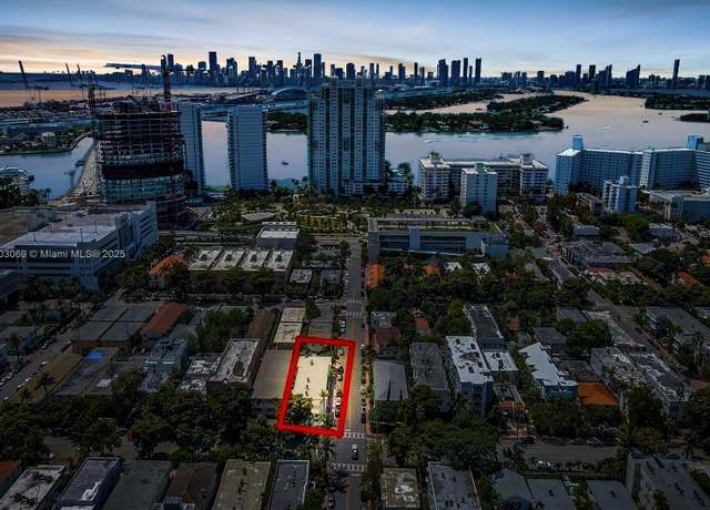 Property at 1000 7th St, Miami Beach, FL 33139, 17 beds, 10 baths