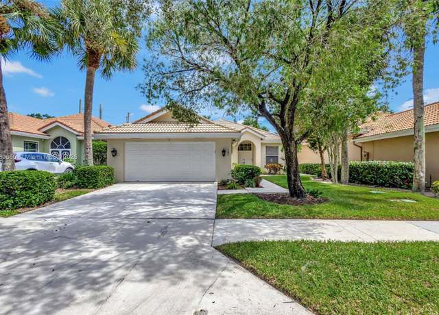 Property at 162 E Hampton Way, Jupiter, FL 33458, 3 beds, 2 baths