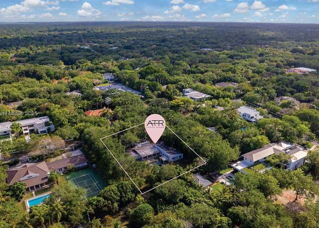 Property at 6285 SW 98th St, Pinecrest, FL 33156, 4 beds, 3 baths