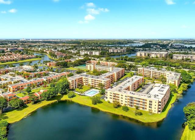 Property at 8897 Fontainebleau Blvd #307, Miami, FL 33172, 2 beds, 2 baths