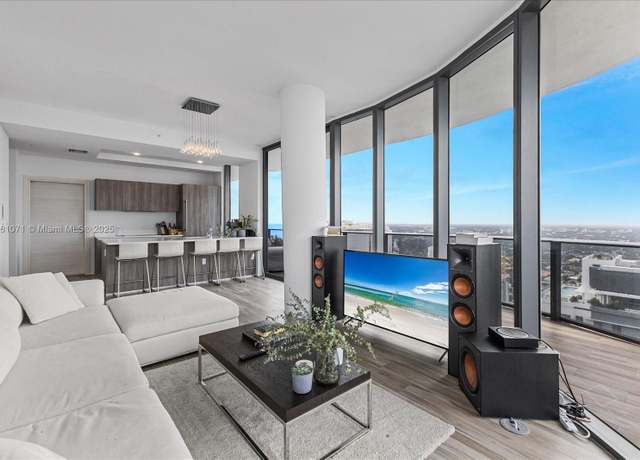 Property at 801 S Miami Ave #5509, Miami, FL 33130, 3 beds, 3 baths