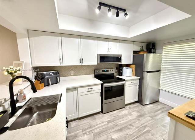 Property at 300 Promenade Dr #105, Other City - In The State Of Florida, FL 34698, 2 beds, 2 baths