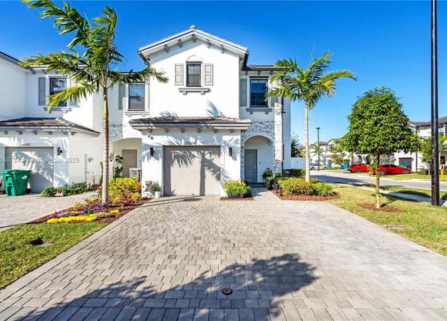 Property at 20394 NW 4th Ct #20394, Miami Gardens, FL 33169, 3 beds, 2.5 baths