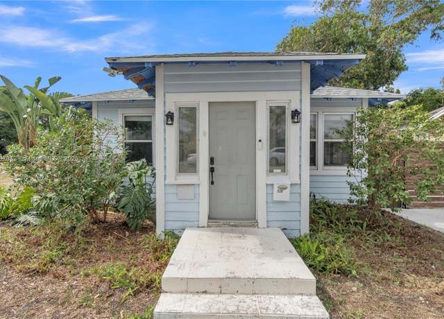 Property at 510 El Vedado, West Palm Beach, FL 33405, 3 beds, 2 baths