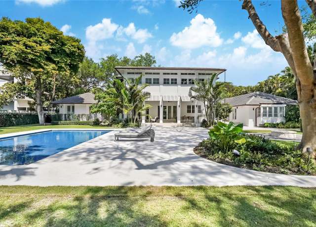 Property at 4550 Sunset Dr, Coral Gables, FL 33143, 8 beds, 8.5 baths