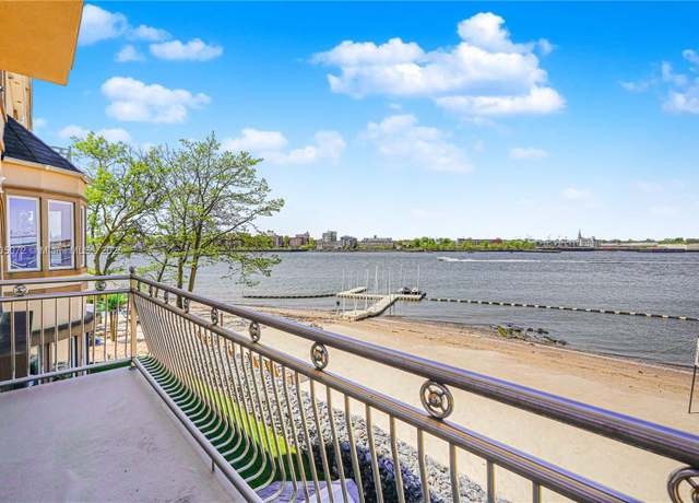 Property at 30 Aviva Ct, ,, NY 10307, 4 beds, 5 baths
