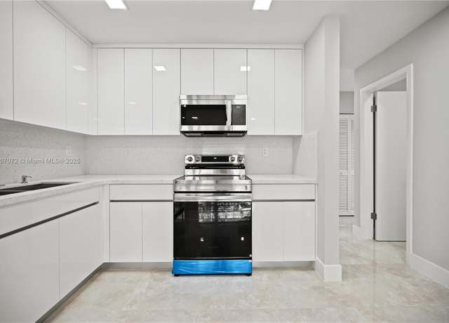 Property at 15685 SW 82nd Cir Ln #28, Miami, FL 33193, 3 beds, 2 baths