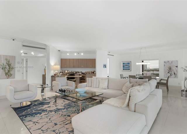 Property at 19500 Turnberry Way Unit 7A, Aventura, FL 33180, 2 beds, 2.5 baths