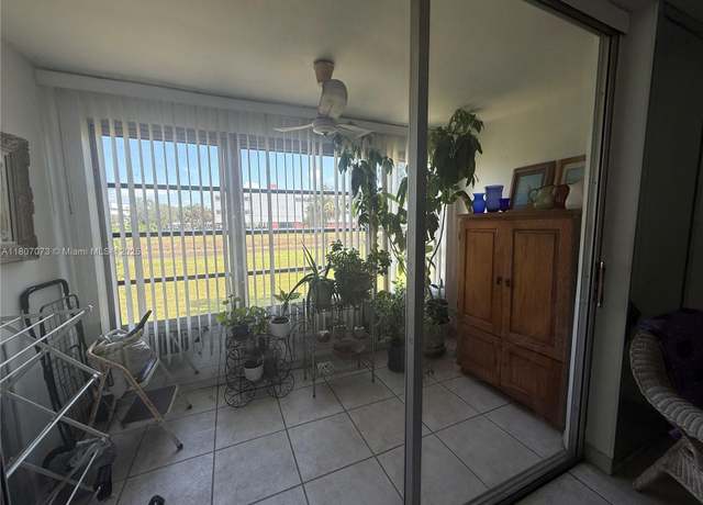 Property at 8021 N Sunrise Lakes Dr #206, Sunrise, FL 33322, 1 bed, 1 bath