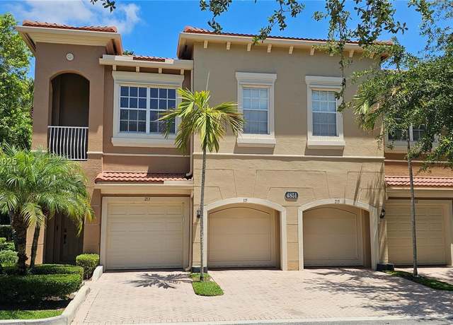 Property at 4851 Bonsai Cir #215, Palm Beach Gardens, FL 33418, 3 beds, 2 baths
