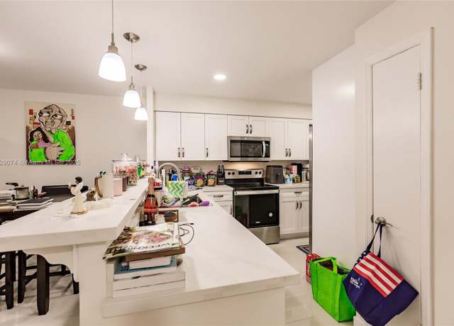 Property at 1140 NE 191st St #16, Miami, FL 33179, 2 beds, 2 baths
