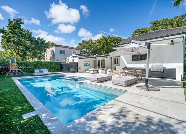 Property at 440 Zamora Ave, Coral Gables, FL 33134, 3 beds, 2.5 baths
