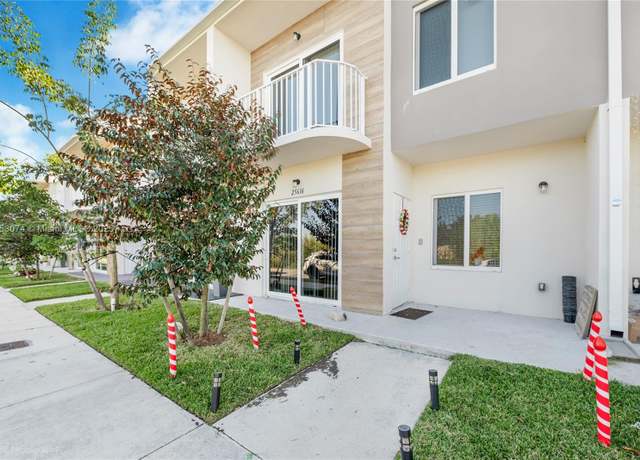 Property at 25616 SW 143rd Path, Homestead, FL 33032, 4 beds, 3.5 baths