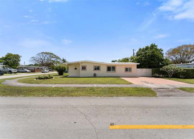 Property at 5230 SW 95th Ct, Miami, FL 33165, 3 beds, 2 baths