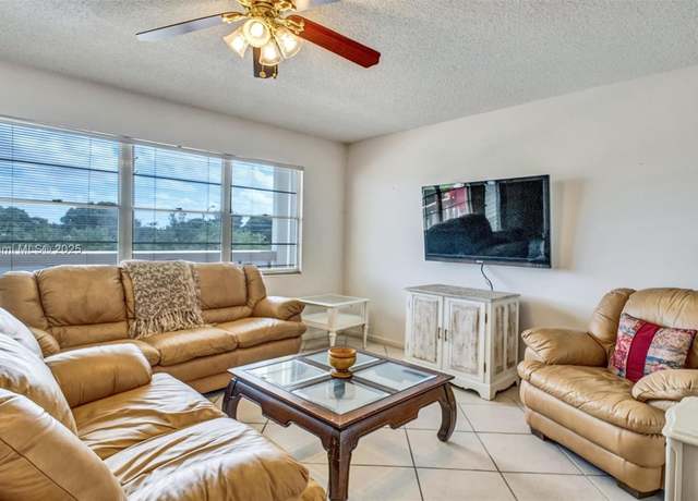 Property at 3087 Newport S #3087, Deerfield Beach, FL 33442, 1 bed, 1.5 baths