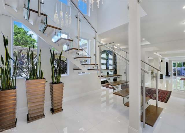 Property at 5320 Sunset Dr, Miami, FL 33143, 5 beds, 5 baths