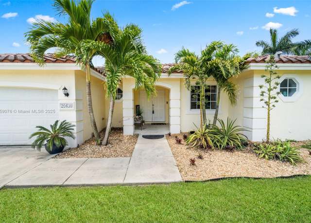 Property at 20438 SW 327th St, Homestead, FL 33030, 4 beds, 2 baths