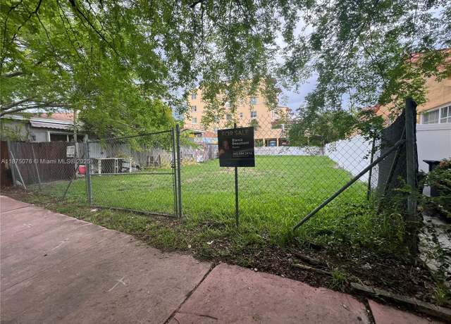 Property at 935 2nd St, Miami Beach, FL 33139