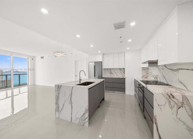 Property at 1900 N Bayshore Dr #2104, Miami, FL 33132, 2 beds, 2 baths