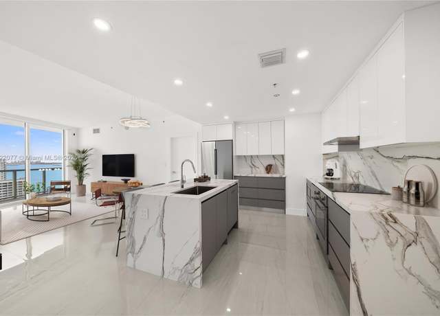 Property at 1900 N Bayshore Dr #2104, Miami, FL 33132, 2 beds, 2 baths