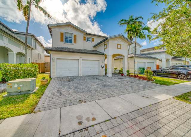 Property at 229 NE 36 Avenue Rd, Homestead, FL 33033, 5 beds, 2.5 baths