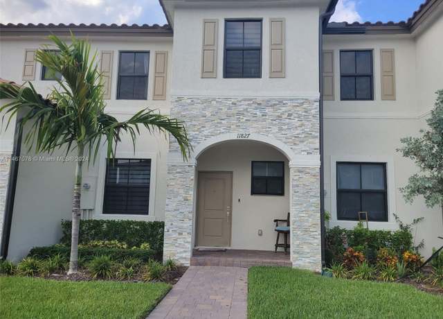 Property at 11827 SW 247th Ter, Homestead, FL 33032, 3 beds, 2.5 baths