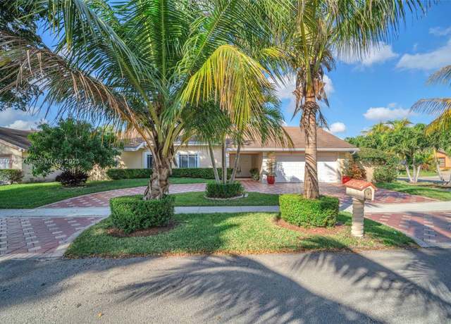 Property at 4991 NW 72nd Ter, Lauderhill, FL 33319, 3 beds, 2.5 baths