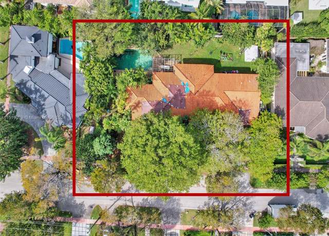 Property at 4454 Adams Ave, Miami Beach, FL 33140, 5 beds, 4.5 baths