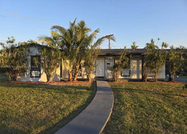 Property at 9780 SW 167th St, Miami, FL 33157, 3 beds, 1 bath