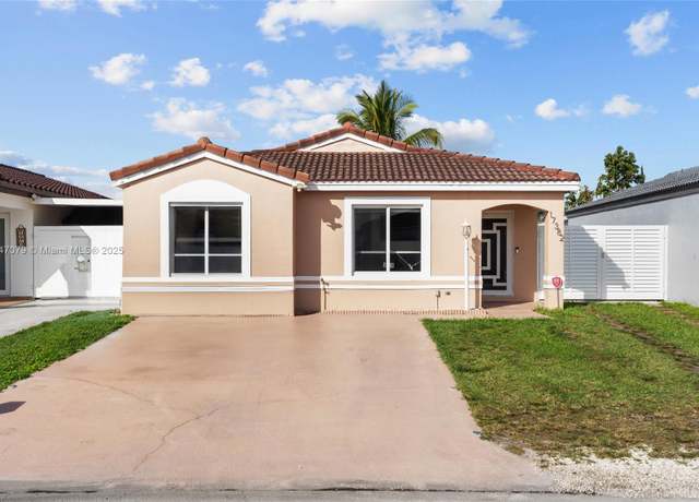 Property at 17382 SW 142nd Pl, Miami, FL 33177, 3 beds, 2 baths