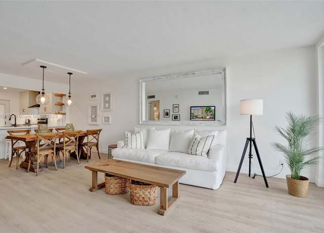 Property at 3150 N Course Ln #405, Pompano Beach, FL 33069, 2 beds, 2 baths