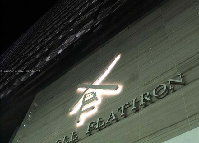 Property at 1000 Brickell Plz #1906, Miami, FL 33131, 1 bed, 1.5 baths