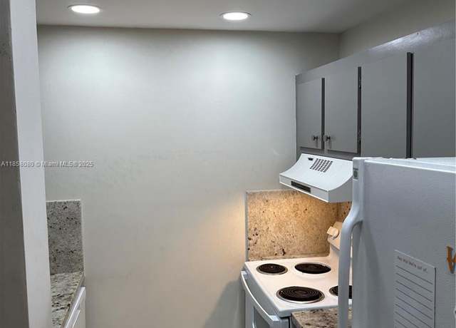 Property at 4153 NW 90th Ave #103, Coral Springs, FL 33065, 1 bed, 1.5 baths