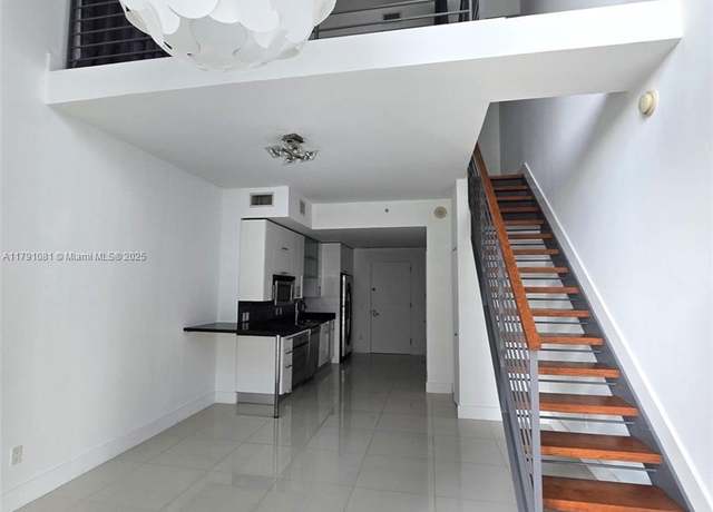 Property at 60 SW 13th St #2010, Miami, FL 33130, 1 bed, 1.5 baths