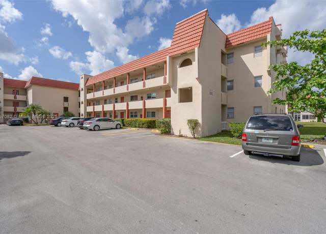 Property at 8040 N Sunrise Lakes Dr #106, Sunrise, FL 33322, 1 bed, 1 bath