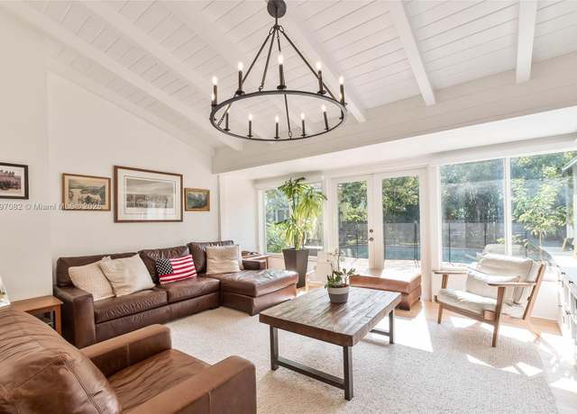Property at 1254 Andalusia Ave, Coral Gables, FL 33134, 5 beds, 4 baths