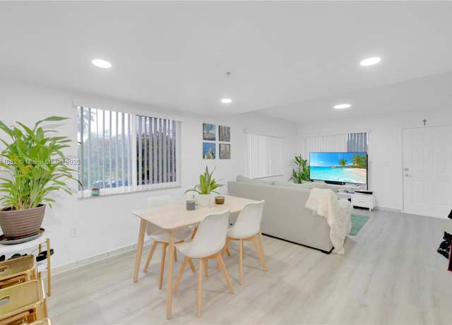 Property at 651 NW 82nd Ave #124, Miami, FL 33126, 2 beds, 2.5 baths