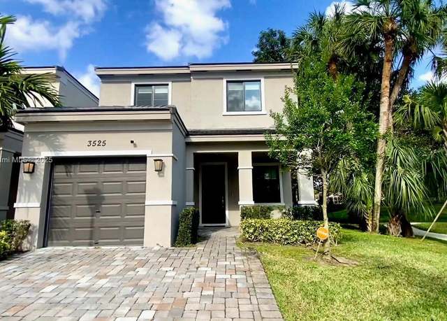 Property at 3525 NW 1st St, Pompano Beach, FL 33069, 3 beds, 2.5 baths
