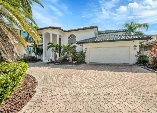 Property at 2940 NE 164th St, North Miami Beach, FL 33160, 5 beds, 4 baths