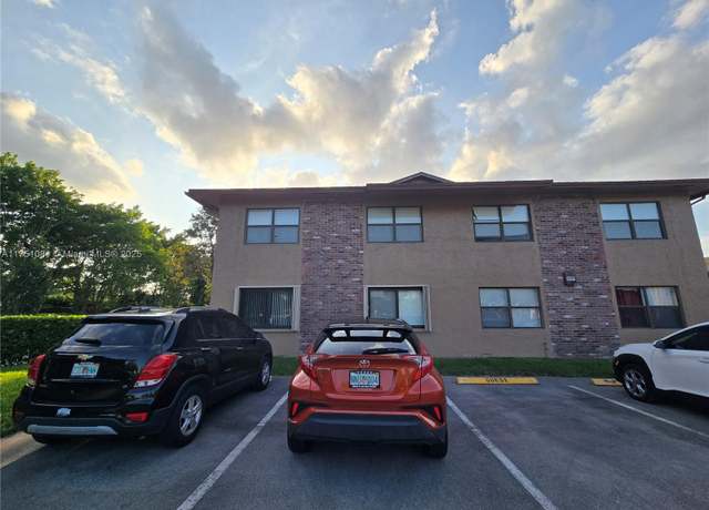 Property at 10002 Winding Lake Rd #202, Sunrise, FL 33351, 2 beds, 2 baths