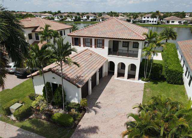 Property at 3696 NW 82nd Dr, Cooper City, FL 33024, 4 beds, 3 baths
