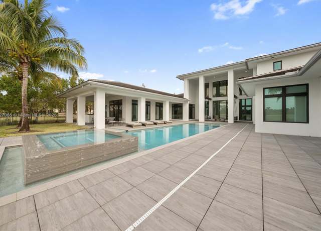 Property at 3275 Islewood Ave, Weston, FL 33332, 7 beds, 8.5 baths