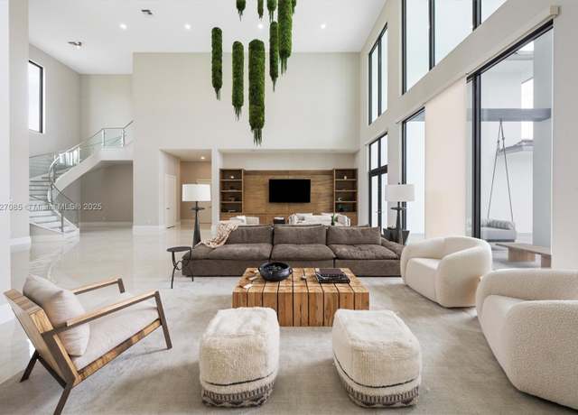 Property at 3275 Islewood Ave, Weston, FL 33332, 7 beds, 8.5 baths