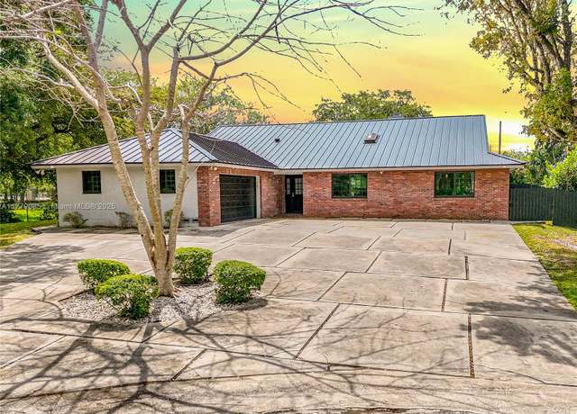 Property at 9620 NW 26th Ct, Cooper City, FL 33024, 4 beds, 3 baths