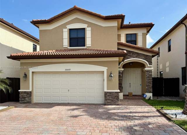 Property at 10060 NW 86th Ter, Doral, FL 33178, 3 beds, 2.5 baths
